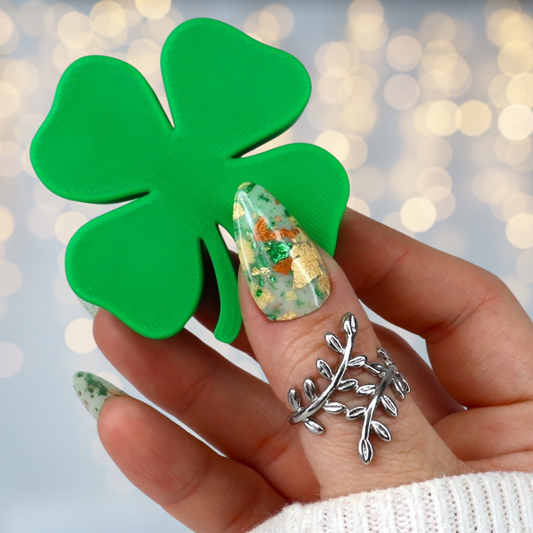 Shamrock Nail Photography Prop, Nailfie prop